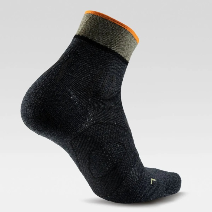 UYN Trekking One Cool Low Cut Socks - Anthracite/Green (Unisex) - Image 3